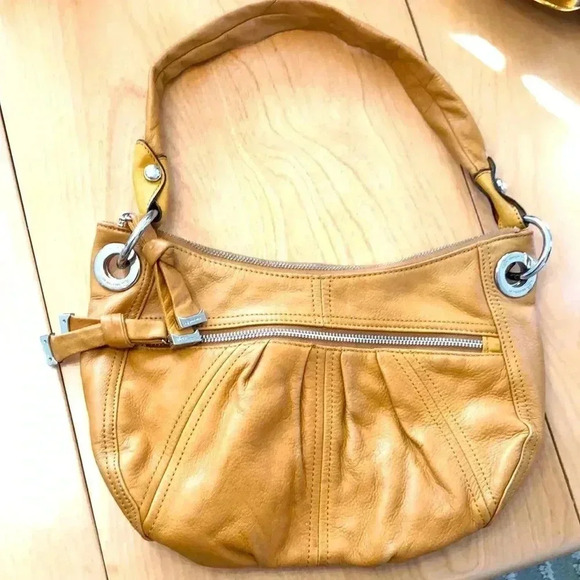B Makowsky golden brown leather shoulder bag.
